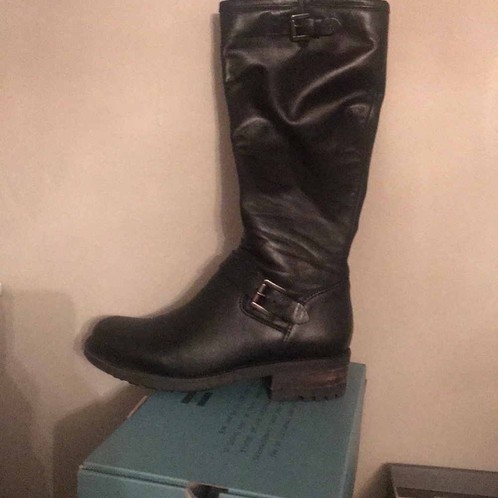 High motto boots